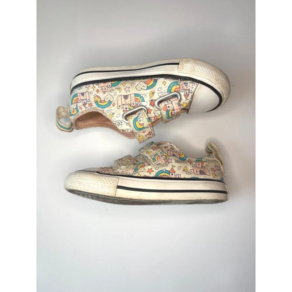 Converse All Star Toddler Girls Size 6 Low Top Sneakers Rainbow Unicorn Castle‎